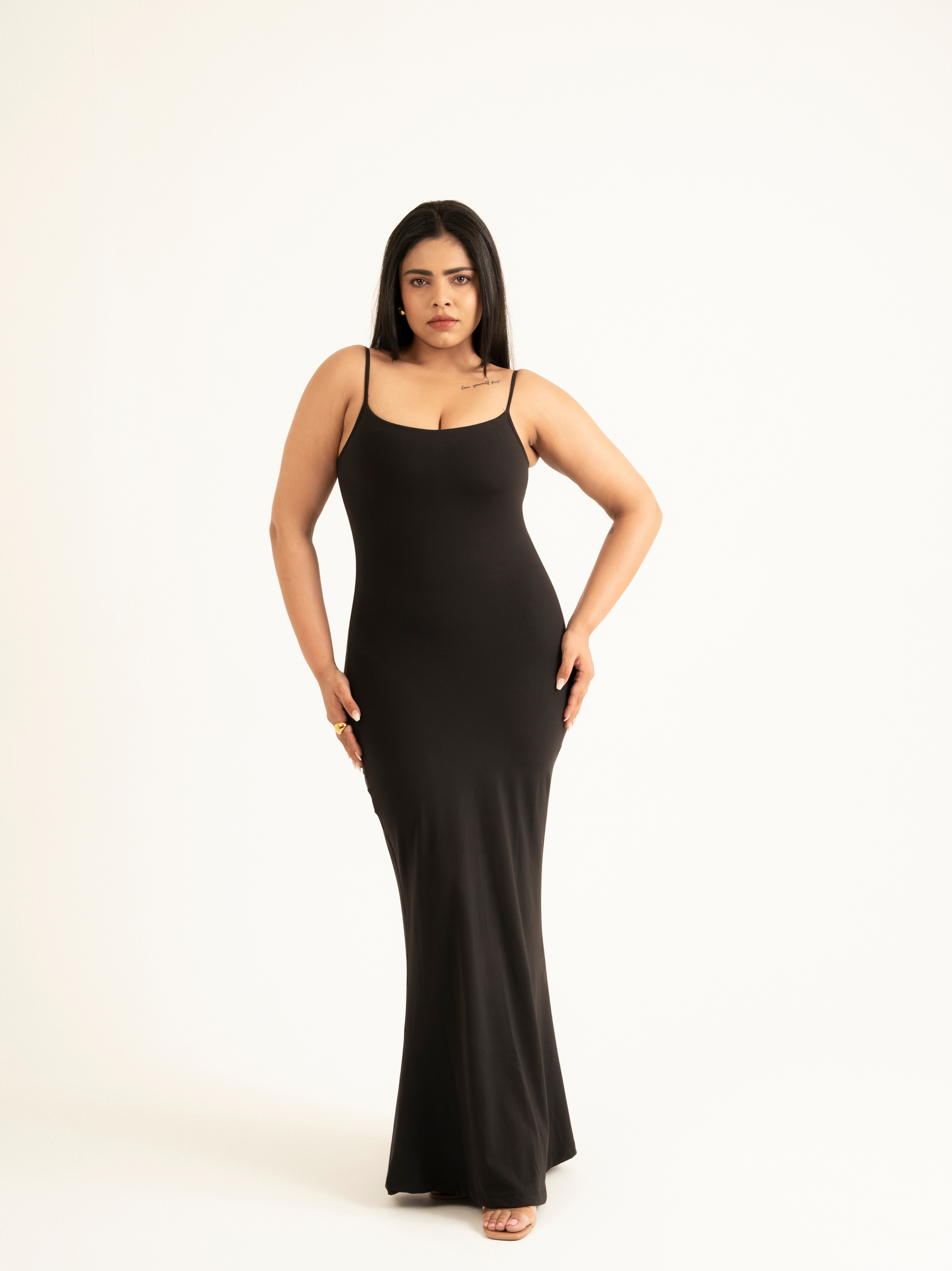 LONG BUILT-IN SHAPEWEAR DRESS Kaydot. LONG BUILT-IN SHAPEWEAR DRESS Kaydot.