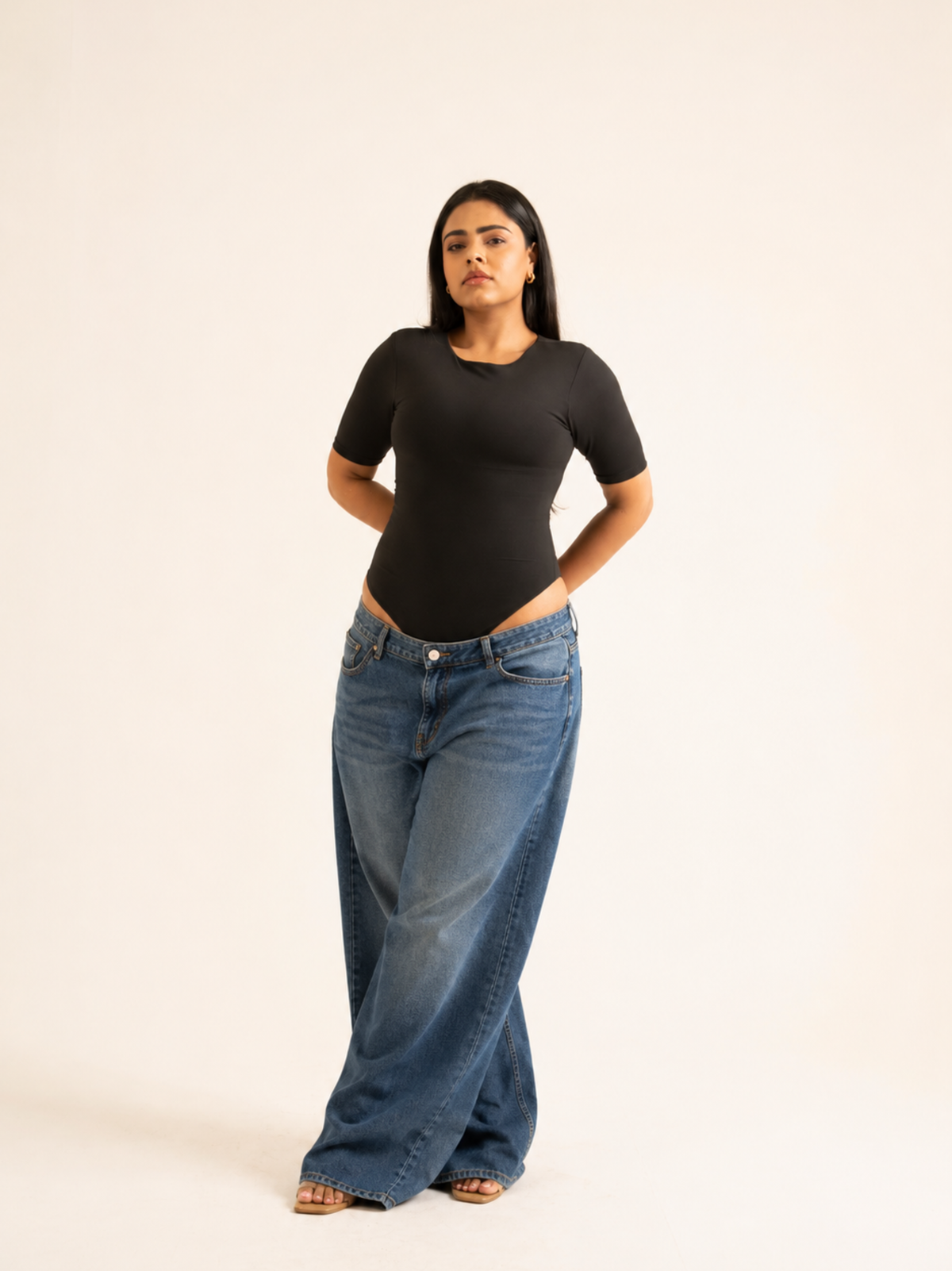 KAYSCULPT™ HALF SLEEVES BLACK BUILT-IN BRA & SHAPEWEAR BODYSUIT