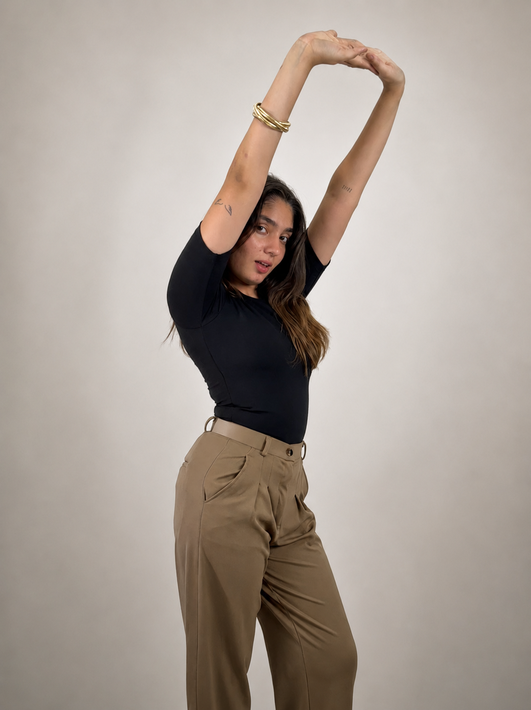 HALF SLEEVES BLACK BUILT-IN SHAPEWEAR BODYSUIT